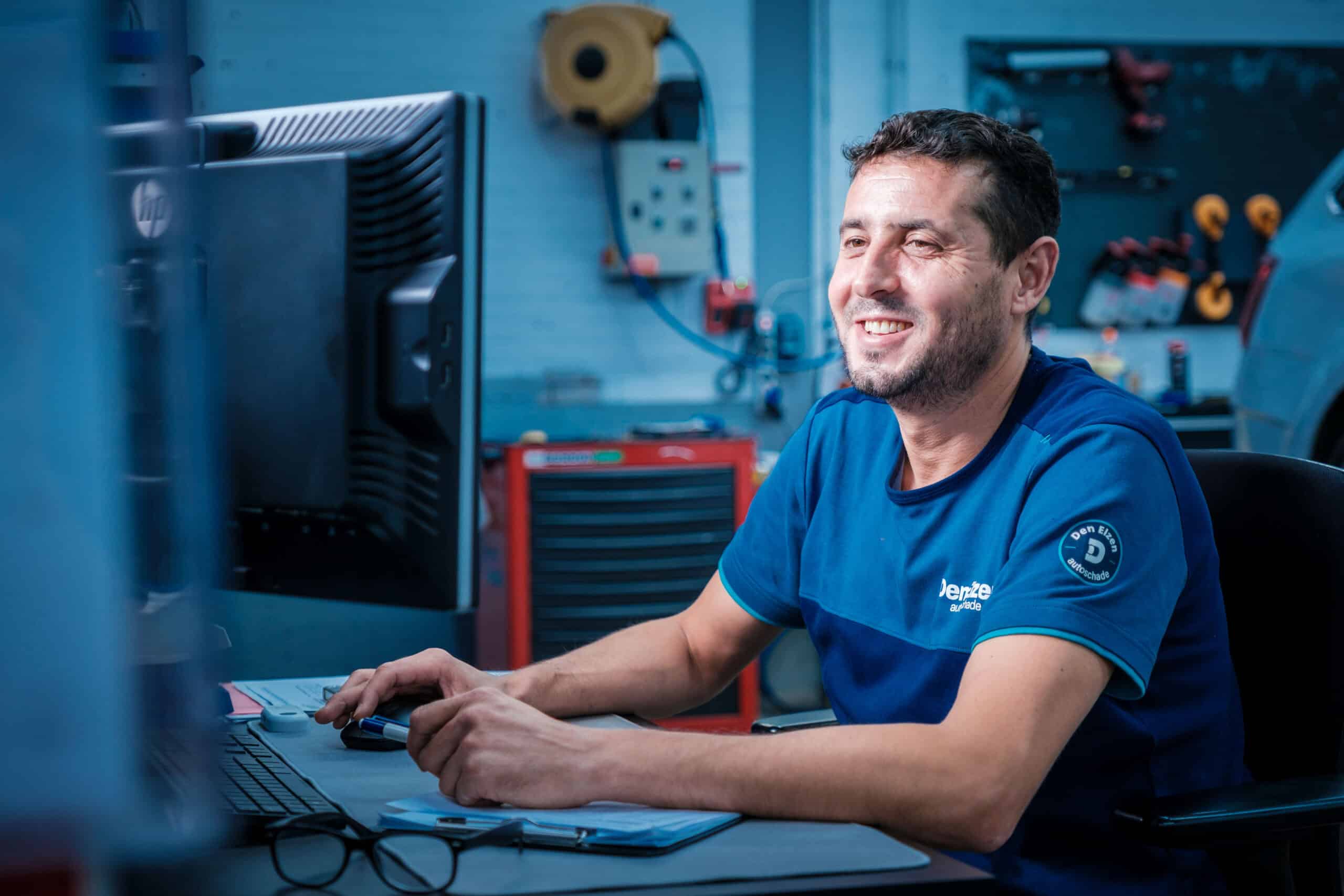 Ahmed is 25 jaar in dienst en dat vieren we.